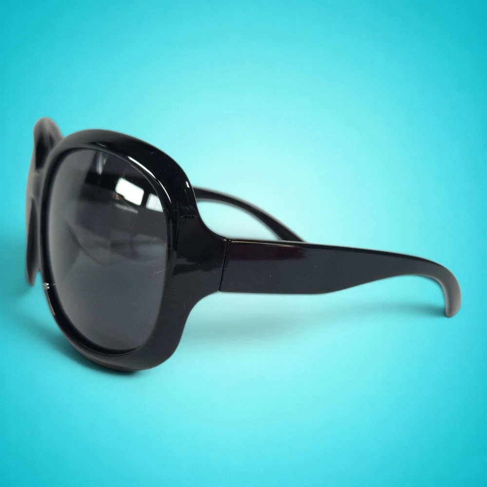 New‎ Women's Oversized Polarized Black Sunglasses - Picture 5 of 5